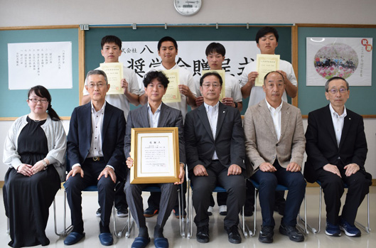 VOL.137 開校以来サポートを続ける高等支援学校から感謝状