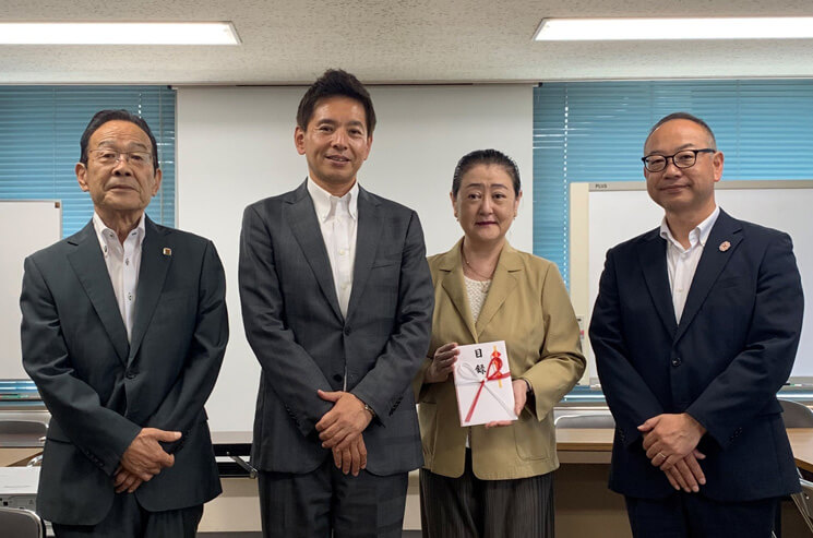VOL.160 ボランティア・ベンダーによる寄付金が1億9千万円超に